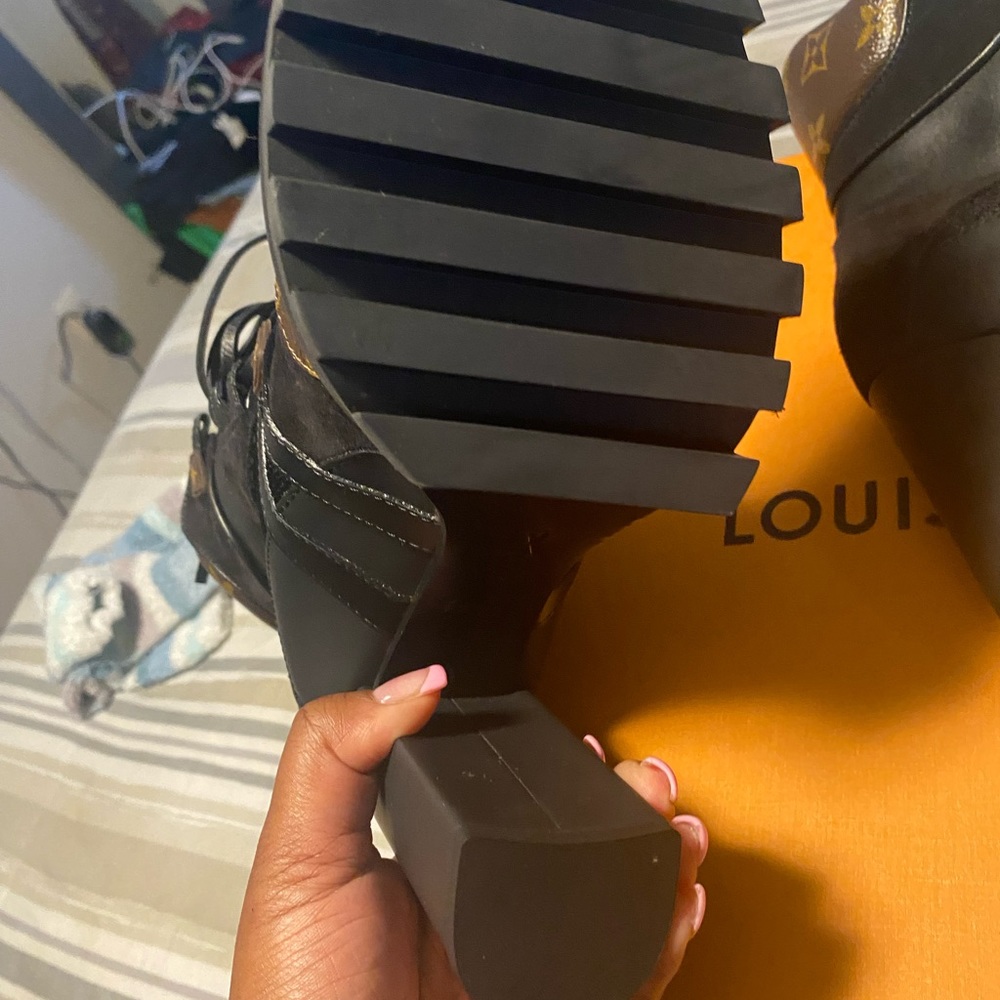 Brand New Designer Boots! - Picture 3 of 5